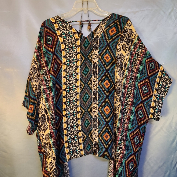 Boho Vibes Hem & Thread Aztec Kimono and Coordinating Necklace Set - Picture 7 of 10